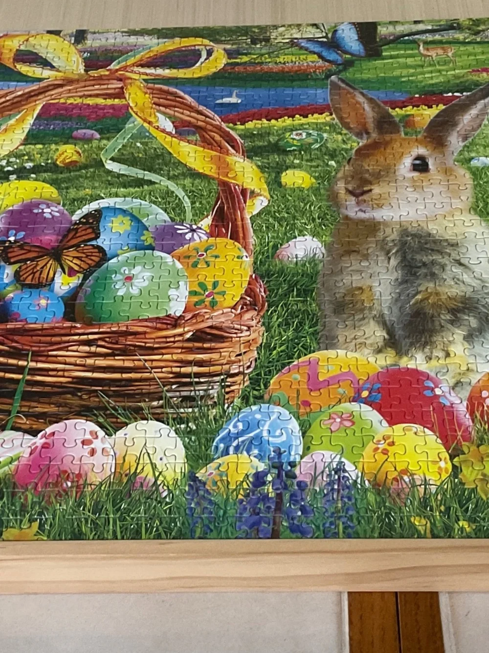 Easter Garden 1000 Piece Puzzle by Eurographics – Spring Bunny & Eggs Scene - Picture 3 of 9